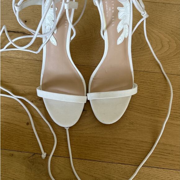 Gianni Bini x Caelynn Bell - Papillon Flower Ankle Wrap Strappy Sandals in White - Picture 9 of 9